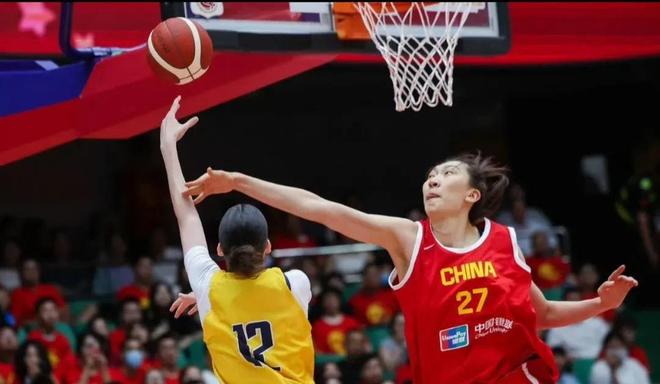 爱奇艺体育会员-中国女篮平均年龄25.4岁选材着眼于洛杉矶奥运会FIBA发布中国女篮写真张子宇韩旭搞怪的简单介绍