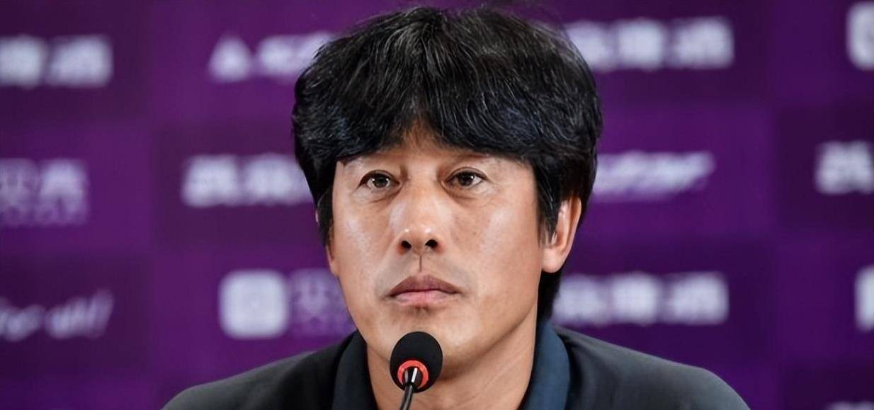 矛盾爆发！徐正源炮轰蓉城俱乐部：忍了6个月实在忍不下去了
