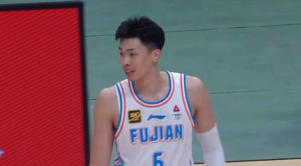 包含徐杰18+7+6广东逆转广州邹阳21分福建胜四川的词条