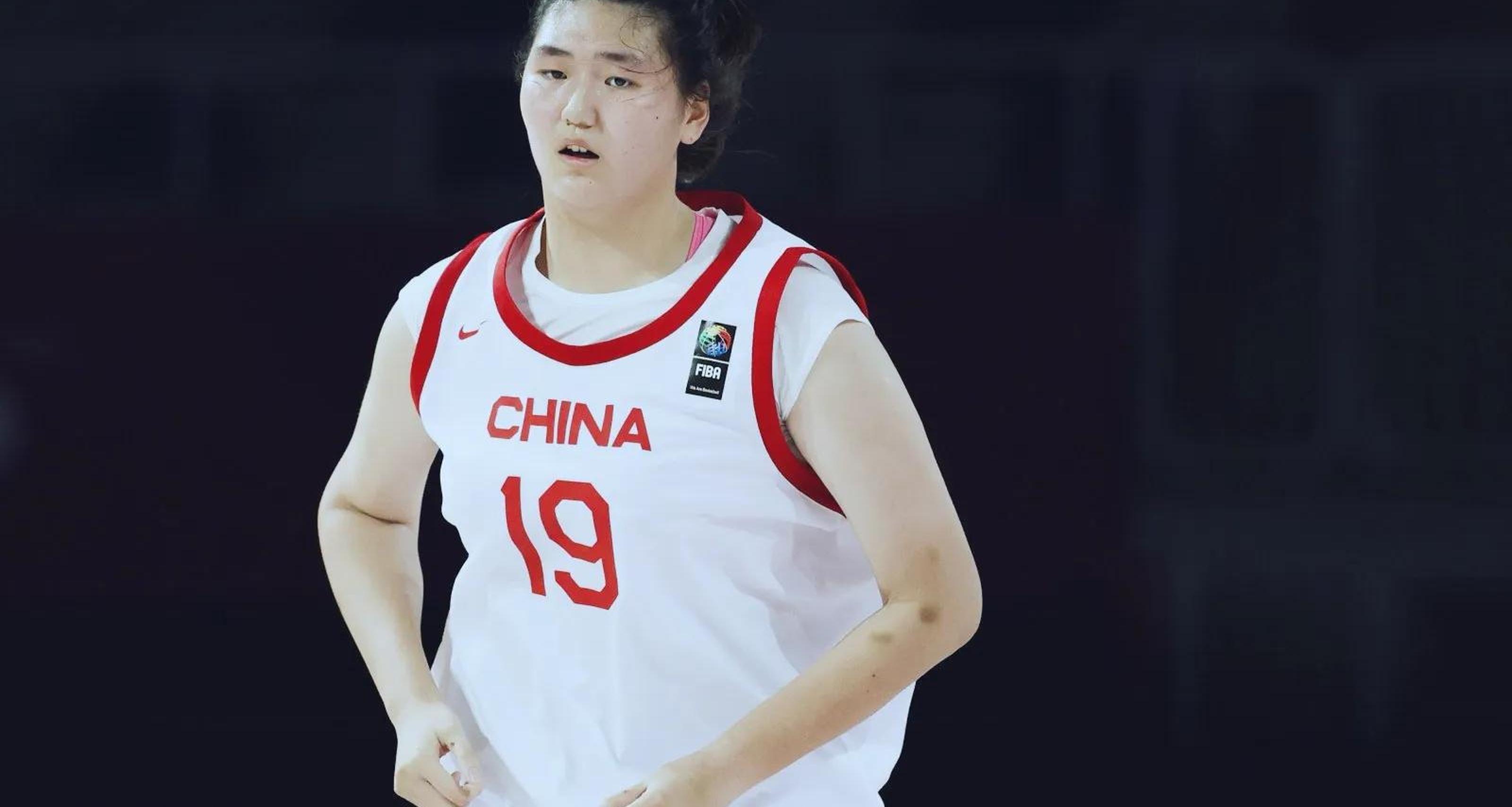 32分大胜！张子宇16+4中国女篮热身赛再胜日本的简单介绍