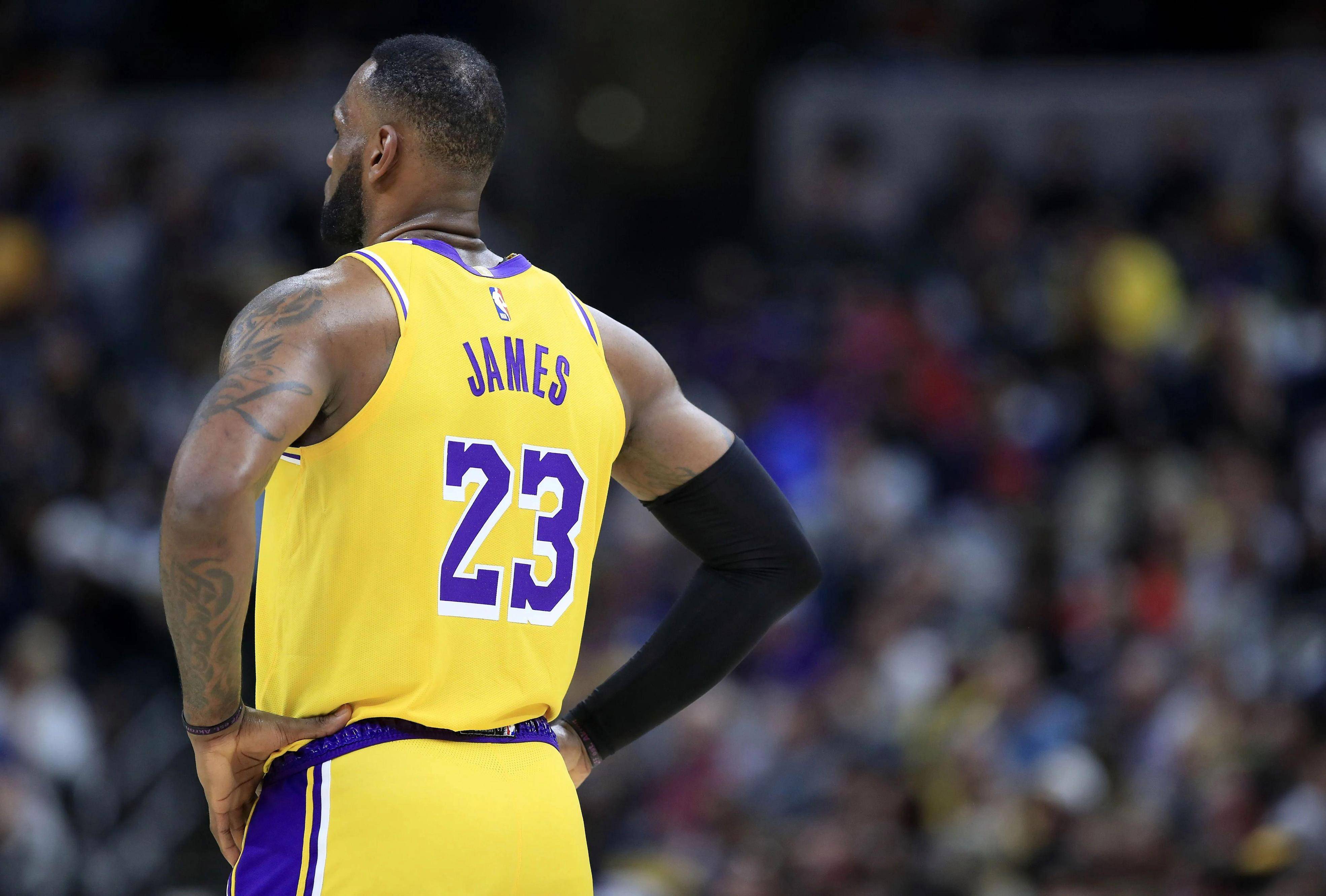 爱奇艺体育电脑版下载-在湖人被立雕像有多难？NBA历史仅6人，詹姆斯有机会吗？的简单介绍